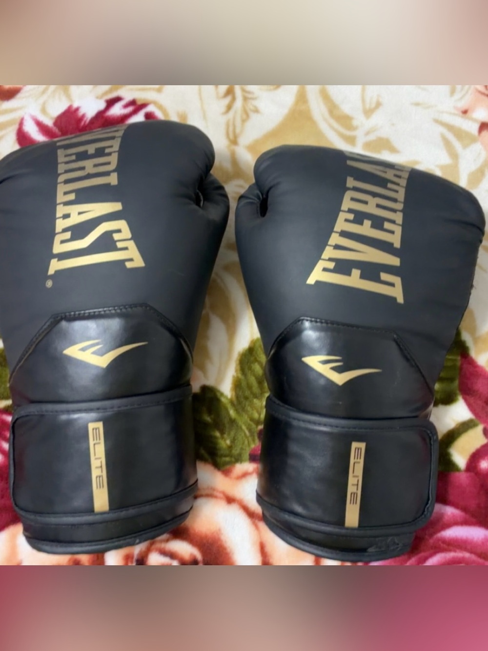 Everlast Black and Gold Elite Boxing Gloves